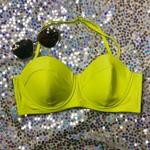 Jessica Simpson Bathing suit top 👙